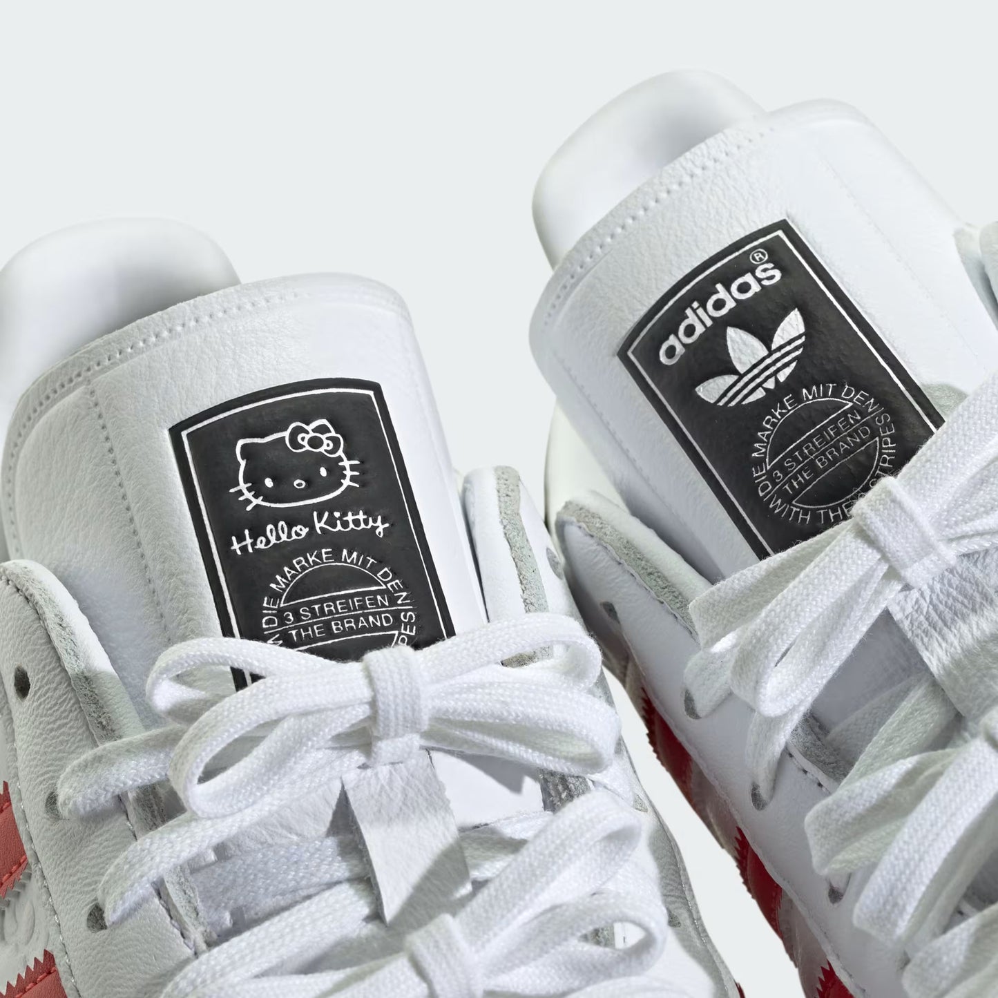 Chaussures Gazelle Indoor x Hello Kitty